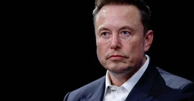 Trump Plans China Visit With 16 Tech CEOs Including Musk and Cook