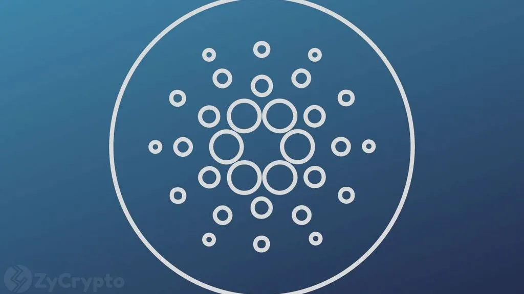 Hoskinson Defends Cardano's Scaling Roadmap Amid Community Criticism
