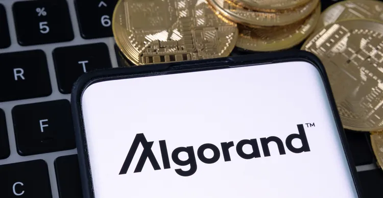 Algorand Rises 5% After Robinhood Listing; Weekly Trend Remains Down
