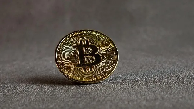 Bitcoin Risk Index Enters High-Risk Zone as Price Momentum Stalls
