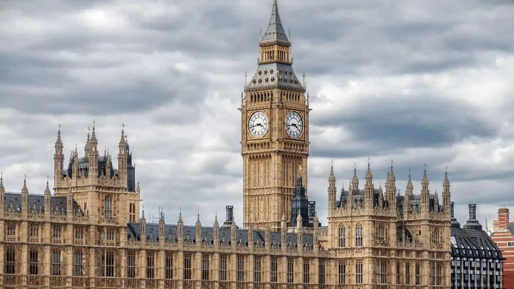 UK Sanctions 18 Crypto Firms Linked to Russia's $90B War Financing Network