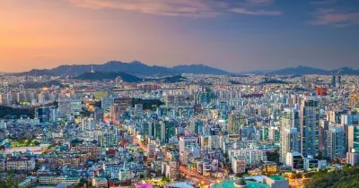 Emerging Market Assets Fall for Third Straight Session Amid Korean Equities Slump