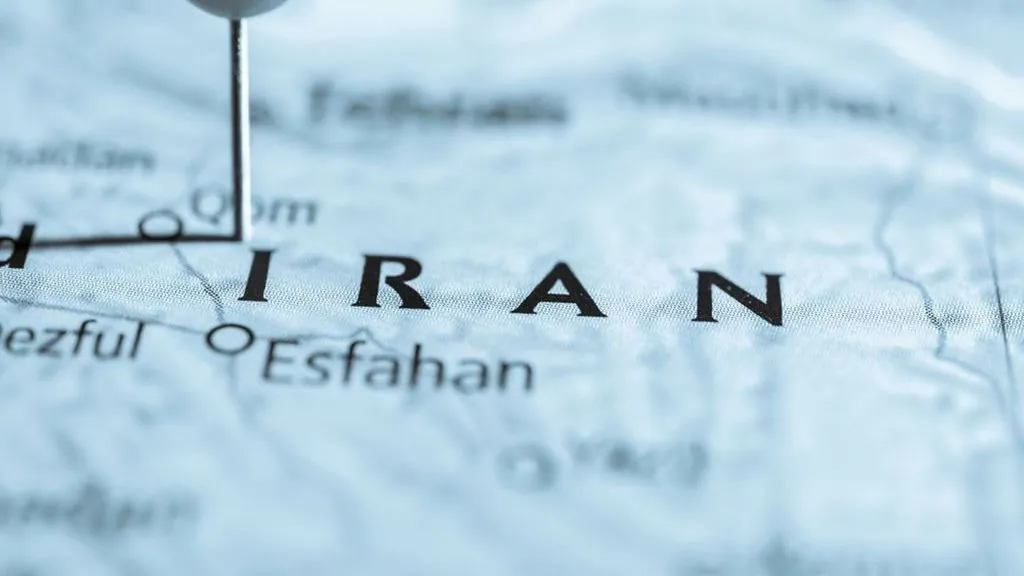 Bitcoin Rises as Oil Falls on Iran De-escalation Reports