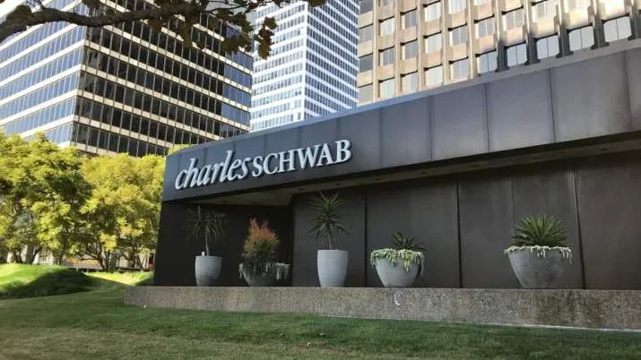 Charles Schwab Explores S&P 500 Prediction Markets With Cboe
