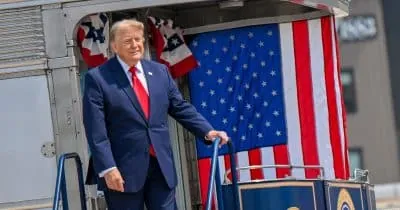 Trump Opts for Annual USMCA Reviews Over Renewal, Raising Trade Uncertainty