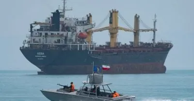 Geopolitical Tensions in Strait of Hormuz May Pressure Oil Markets and Crypto