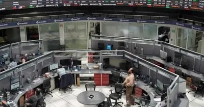 Global Stock Markets Hit $166 Trillion as Buffett Indicator Nears Record