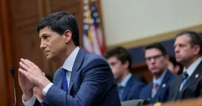 Schiff Claims Warsh Rejects Rate Hikes and Balance Sheet Tools to Combat Inflation