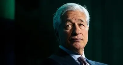 JPMorgan CEO Dimon Warns Dollar Could Lose Reserve Status Within 25 Years