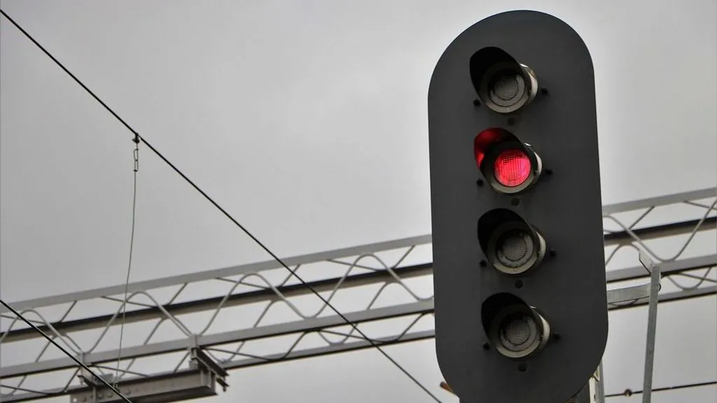 MANTRA Chain Halts After Exploit; Token Falls to Record Low