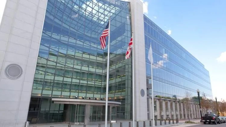 Hester Peirce Departs SEC, Narrowing Crypto Advocacy Within Agency